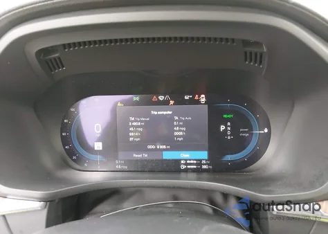 2025 Volvo Xc60 Plug-In Hybrid Ultra, T8 Awd Electric/Gasoline, Dark из США, поврежденный, VIN YV4H60RM3S1033673